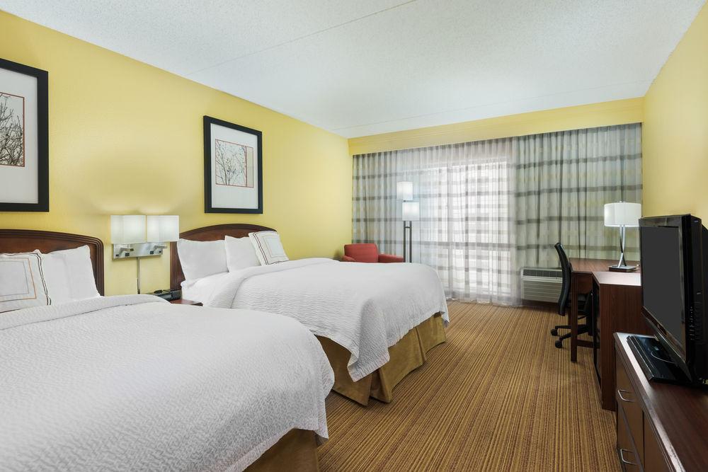 Hotel Courtyard Downtown 3*